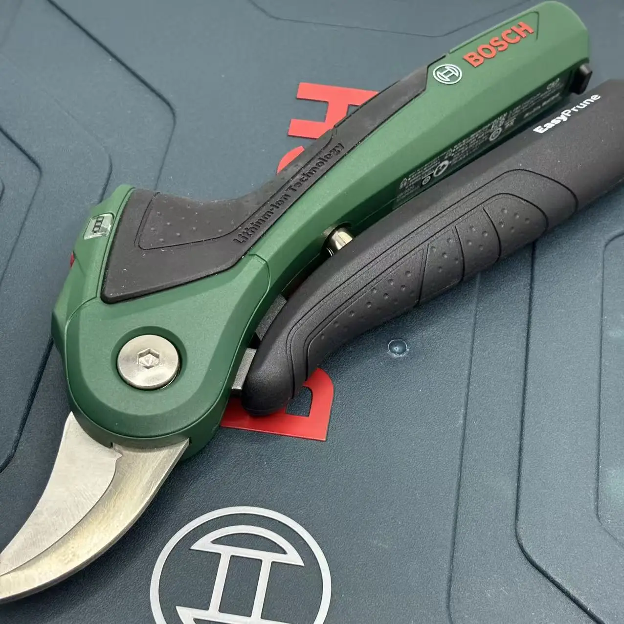 Bosch 3.6V Cordless Smart Prun - Smart Garden Is 评论和价格